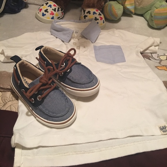 Old navy beautiful baby shoes - Picture 1 of 6